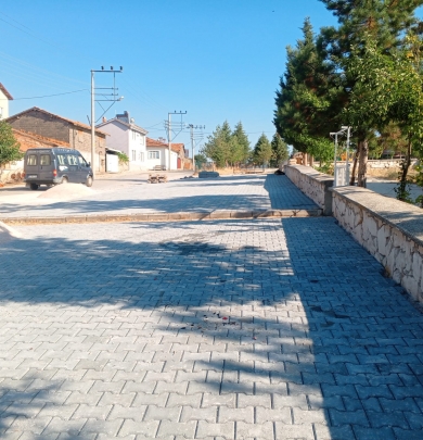 PARKE TAŞI DÖŞEME ÇALIŞMASI